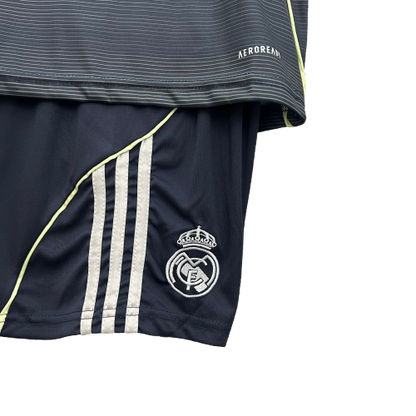 Kit Infantil Real Madrid Away 25/26